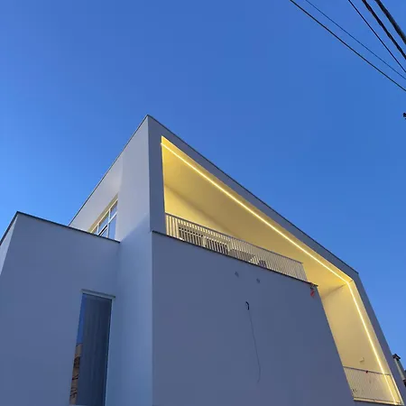 Eres Villa クサミル