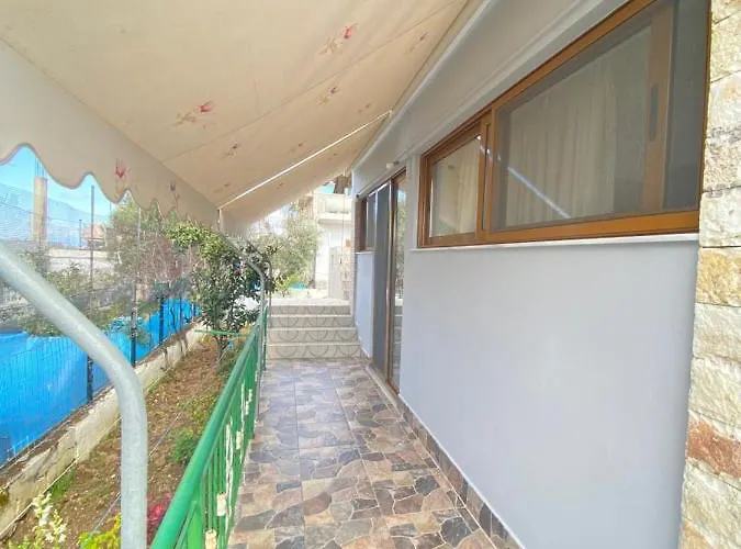 公寓 Eraldo Brahimi 卡萨米尔